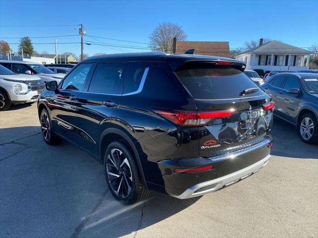 new 2024 Mitsubishi Outlander car, priced at $40,878