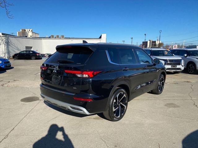 new 2024 Mitsubishi Outlander car, priced at $40,878