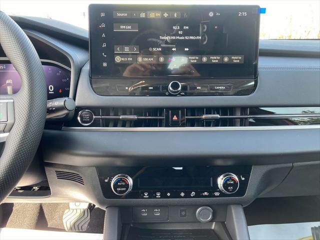 new 2025 Mitsubishi Outlander car, priced at $40,233