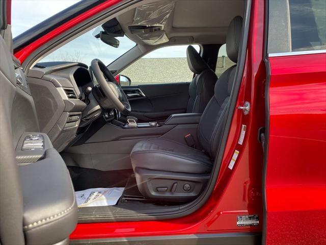 new 2025 Mitsubishi Outlander car, priced at $40,233