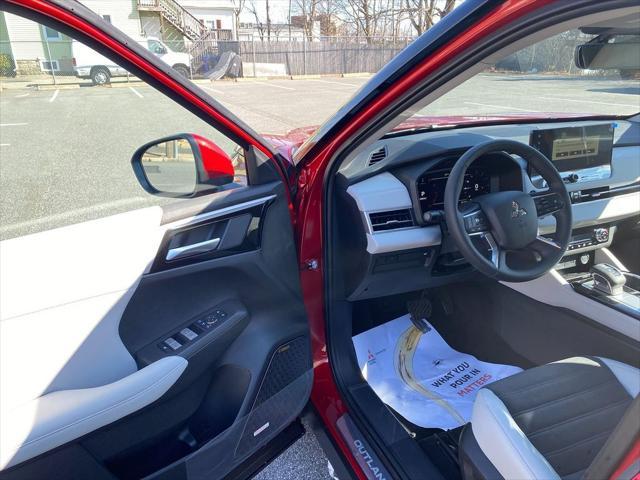new 2025 Mitsubishi Outlander car, priced at $40,068