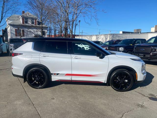 new 2024 Mitsubishi Outlander car, priced at $37,808