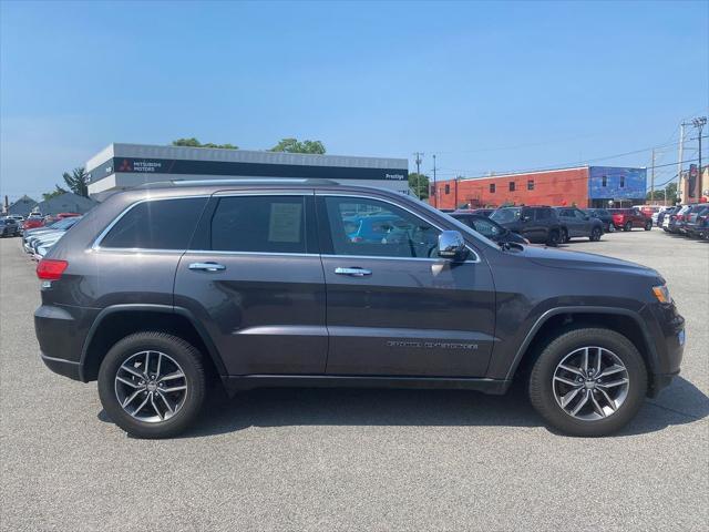 used 2017 Jeep Grand Cherokee car, priced at $19,755