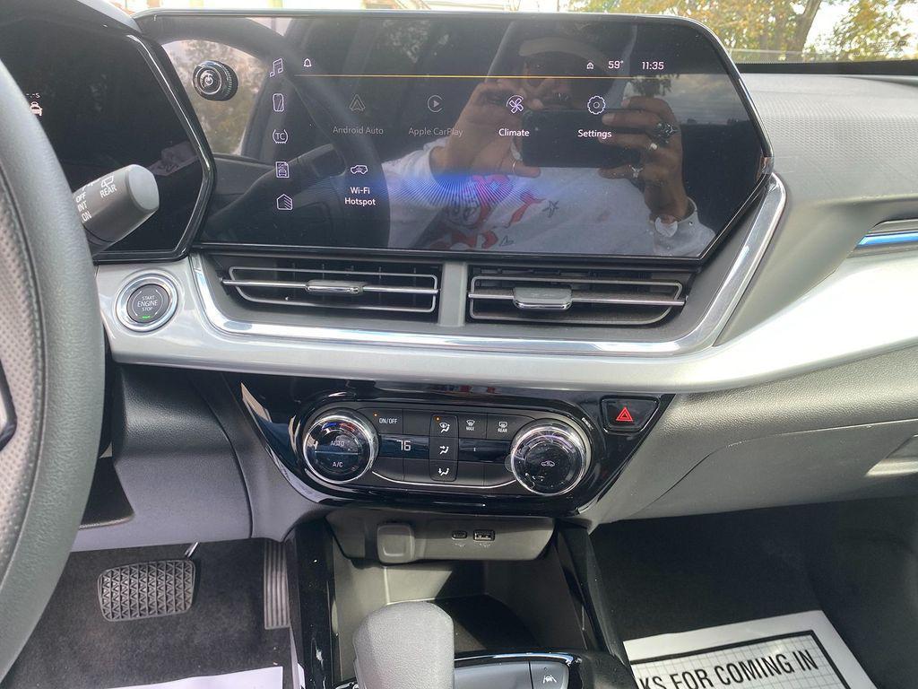 used 2025 Chevrolet Trax car, priced at $24,321