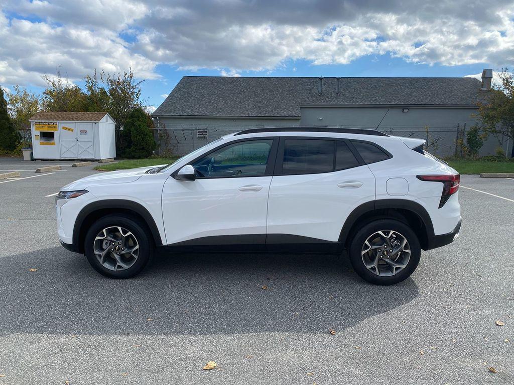 used 2025 Chevrolet Trax car, priced at $24,321