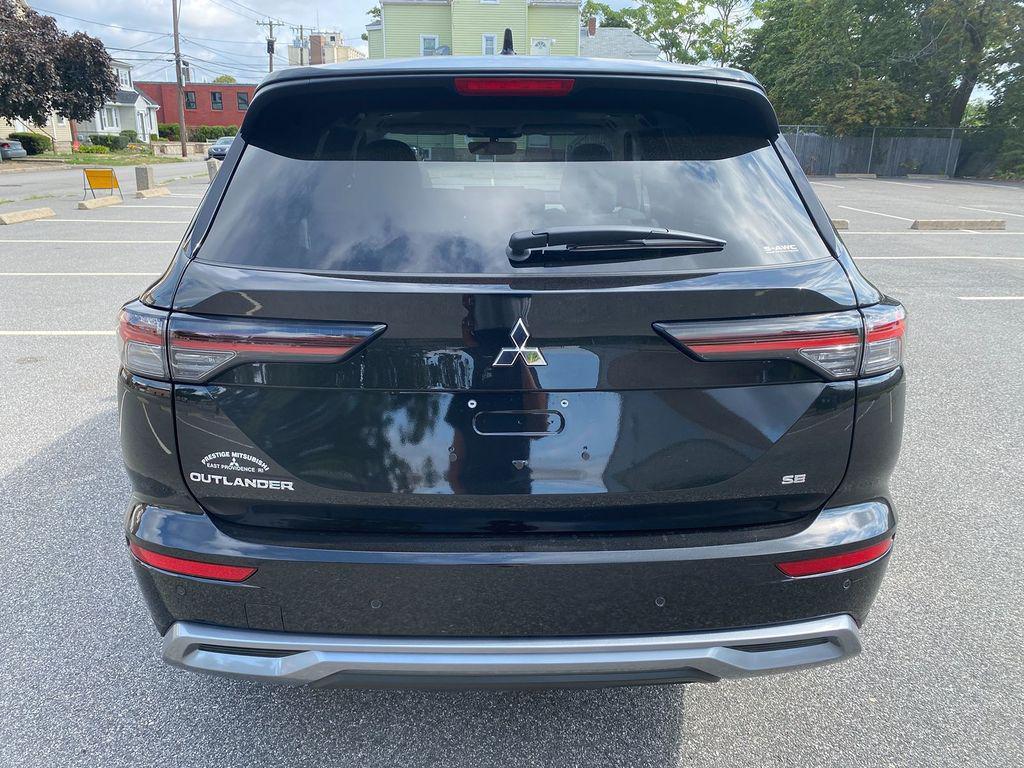new 2025 Mitsubishi Outlander car, priced at $40,068