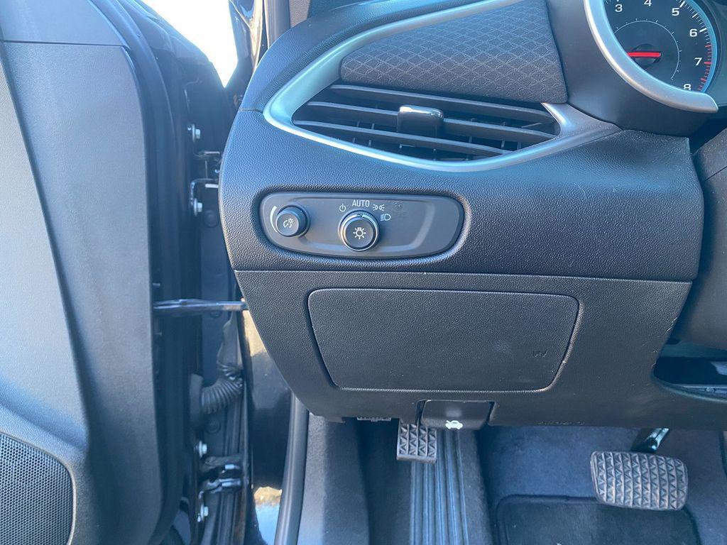 used 2018 Chevrolet Malibu car, priced at $15,988