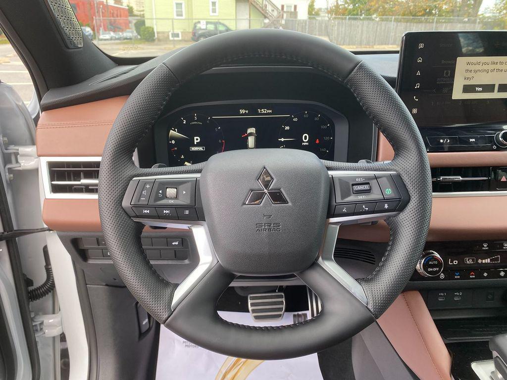 new 2025 Mitsubishi Outlander car, priced at $46,588