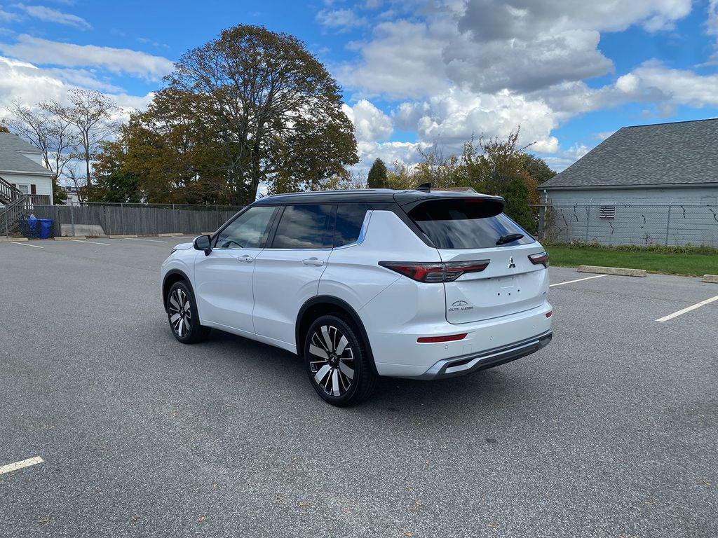 new 2025 Mitsubishi Outlander car, priced at $46,588