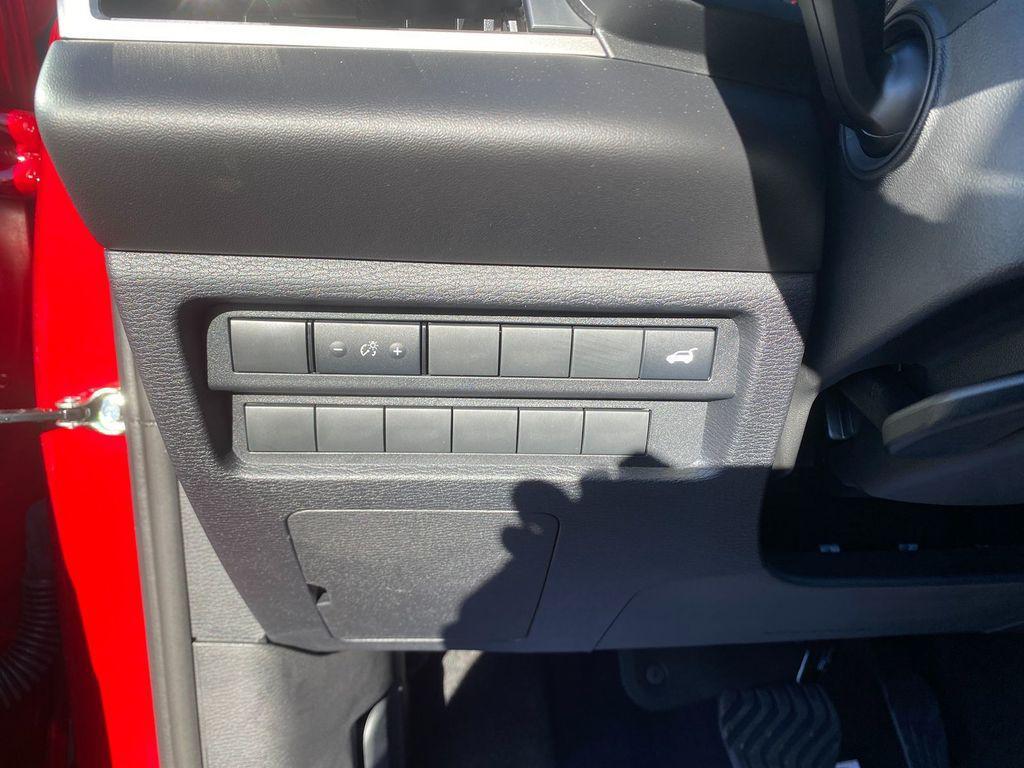 new 2025 Mitsubishi Outlander car, priced at $38,403