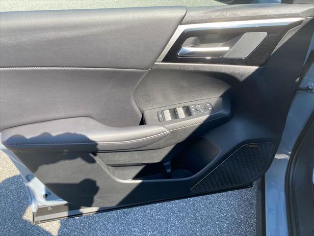 new 2025 Mitsubishi Outlander car, priced at $39,768