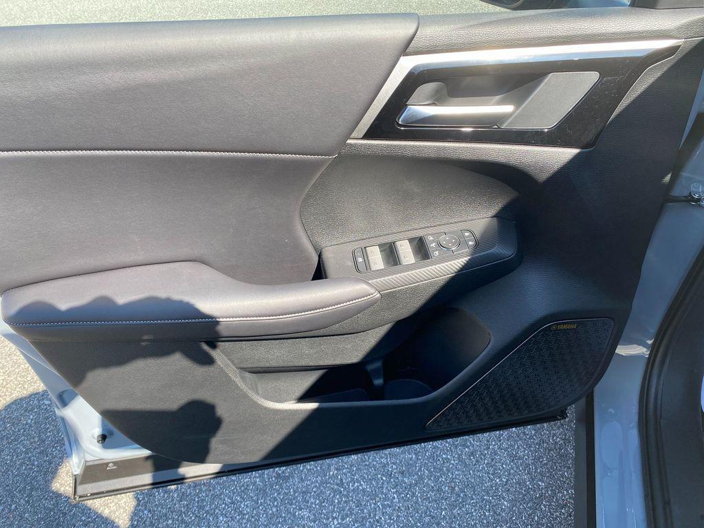 new 2025 Mitsubishi Outlander car, priced at $39,768