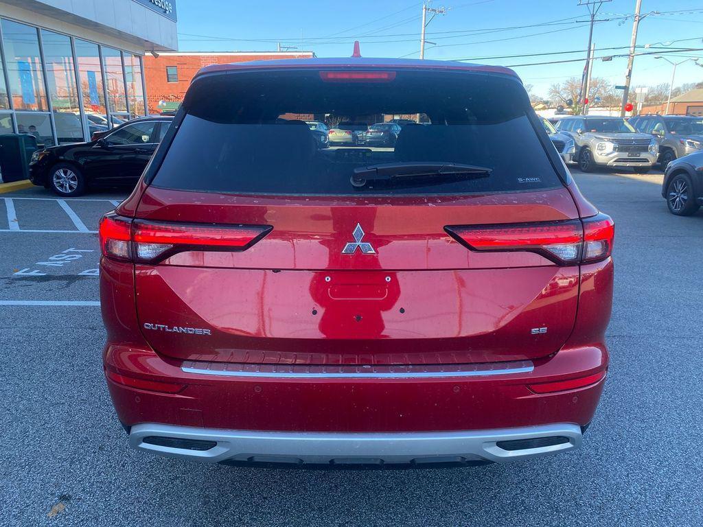 used 2024 Mitsubishi Outlander car, priced at $30,995