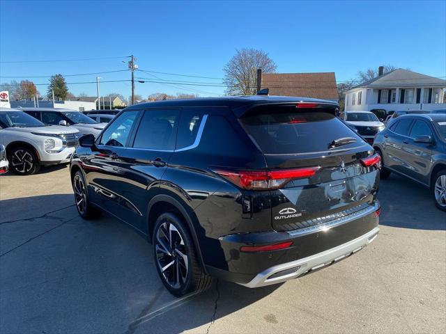 new 2024 Mitsubishi Outlander car, priced at $35,623