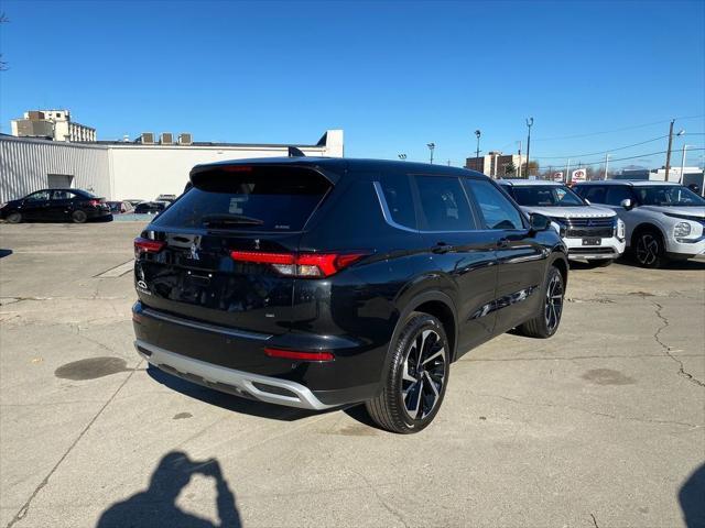 new 2024 Mitsubishi Outlander car, priced at $35,623