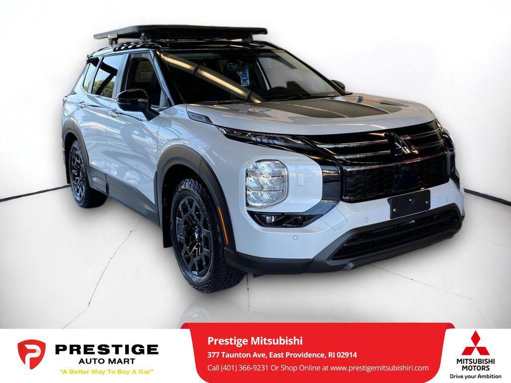new 2025 Mitsubishi Outlander car, priced at $43,868
