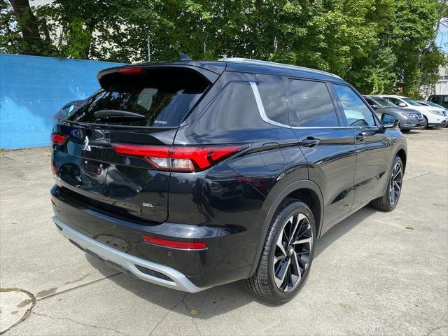 new 2024 Mitsubishi Outlander car, priced at $39,363