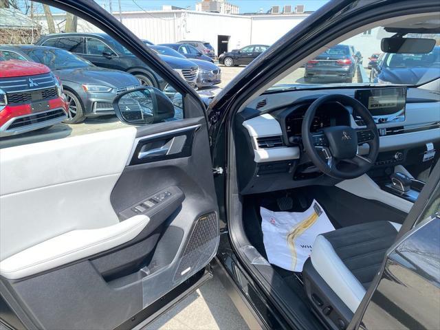 new 2025 Mitsubishi Outlander car, priced at $39,958