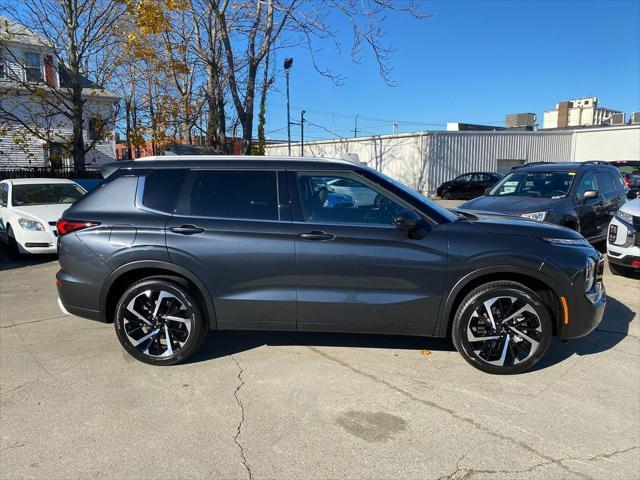 new 2024 Mitsubishi Outlander car, priced at $39,128