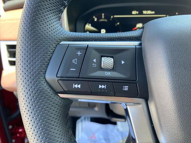 new 2025 Mitsubishi Outlander car, priced at $45,738