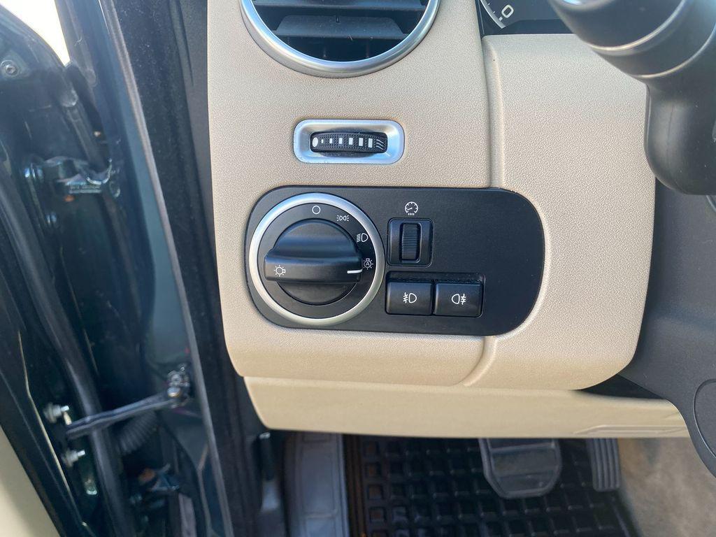 used 2016 Land Rover LR4 car, priced at $15,791