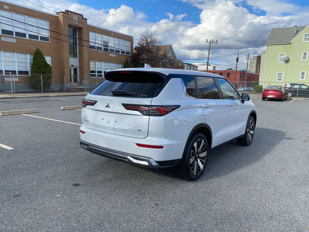 new 2025 Mitsubishi Outlander car, priced at $38,403