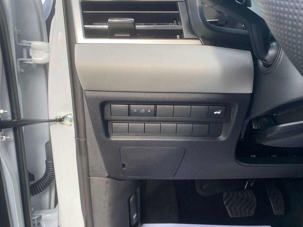 new 2025 Mitsubishi Outlander car, priced at $38,403