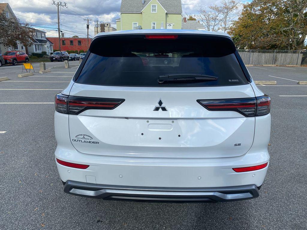 new 2025 Mitsubishi Outlander car, priced at $38,403