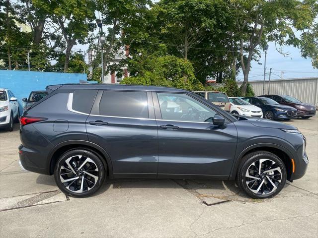 new 2024 Mitsubishi Outlander car, priced at $37,408