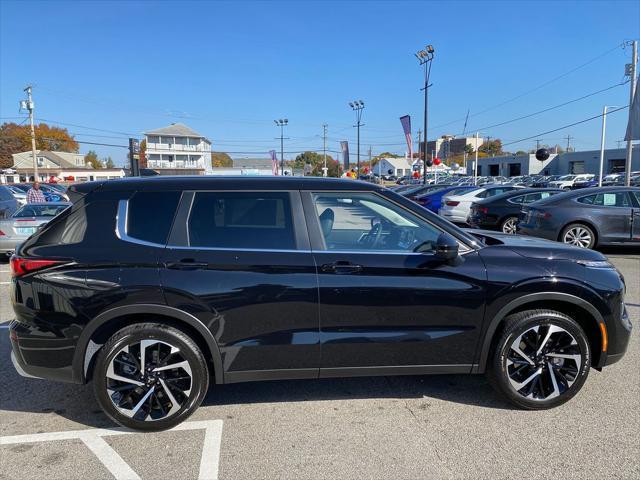 new 2024 Mitsubishi Outlander car, priced at $37,328