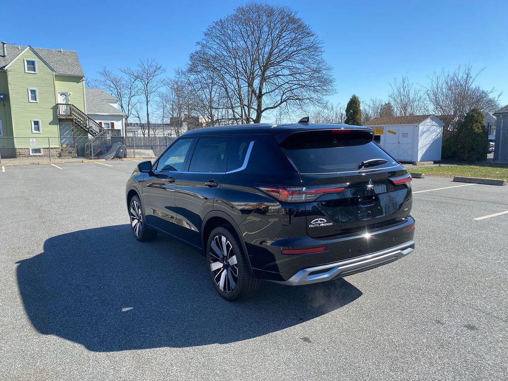 new 2025 Mitsubishi Outlander car, priced at $41,288
