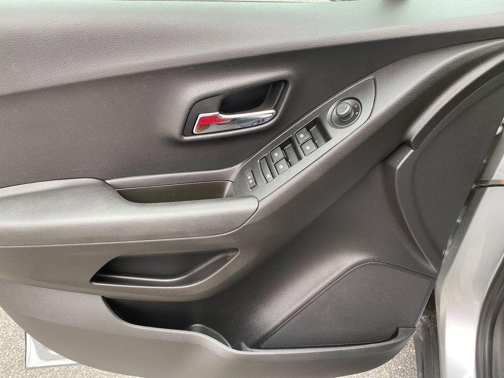 used 2019 Chevrolet Trax car, priced at $13,495