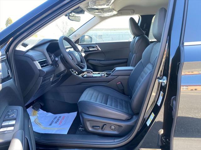 new 2025 Mitsubishi Outlander car, priced at $37,033