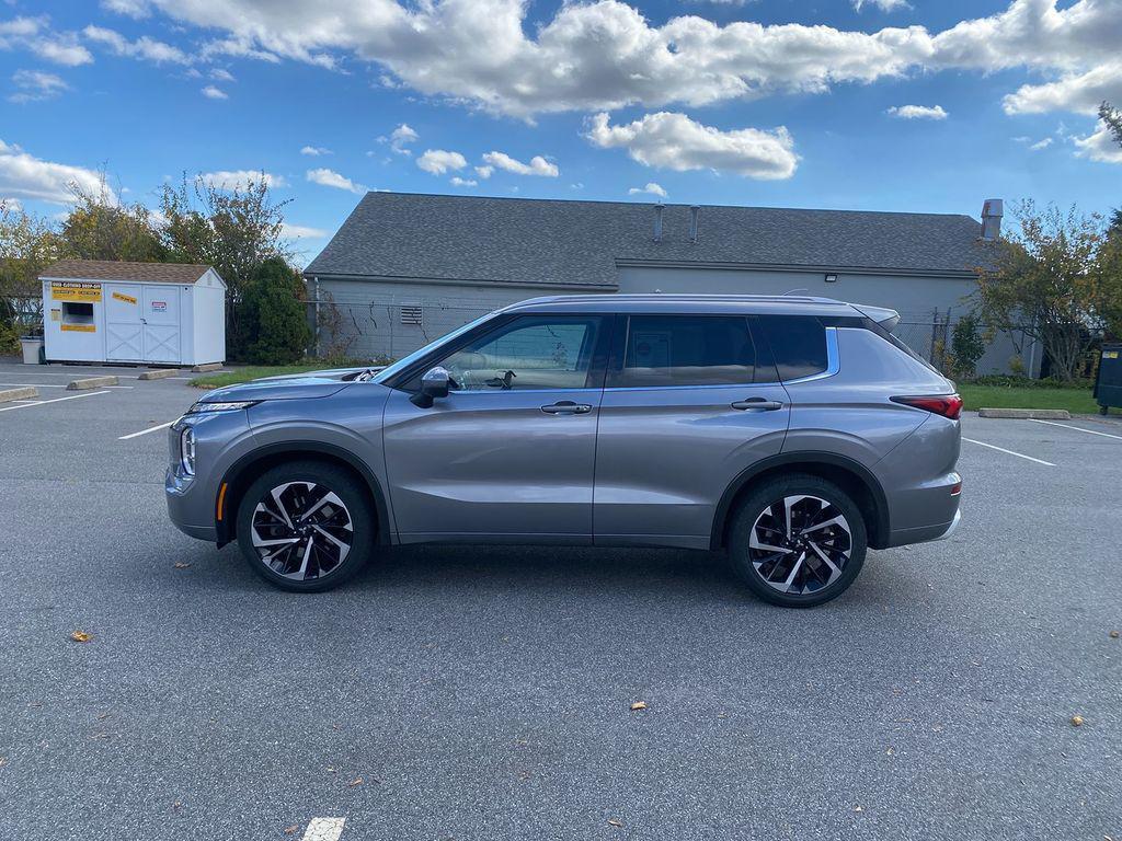 used 2022 Mitsubishi Outlander car, priced at $23,538