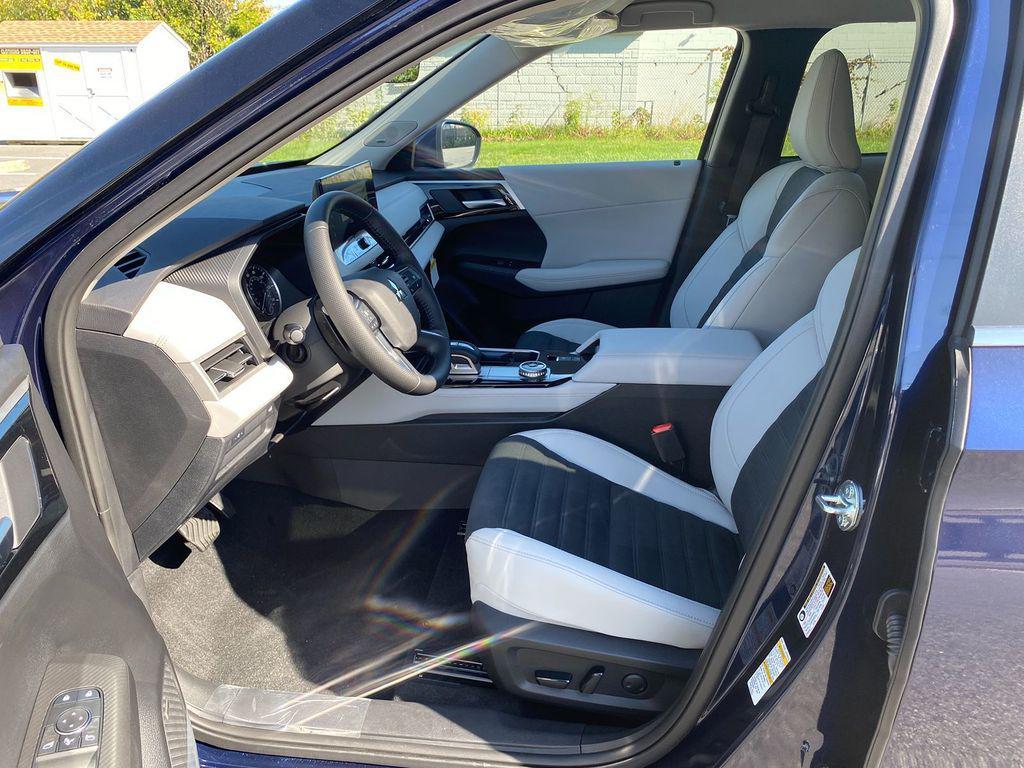 new 2025 Mitsubishi Outlander car, priced at $37,658