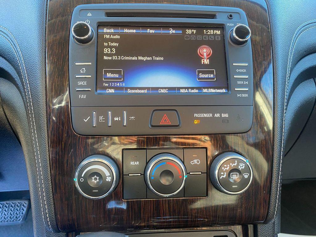 used 2015 Chevrolet Traverse car, priced at $8,988