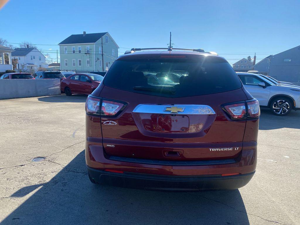 used 2015 Chevrolet Traverse car, priced at $8,988