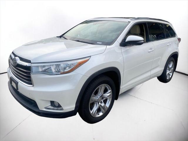 used 2014 Toyota Highlander car, priced at $19,955