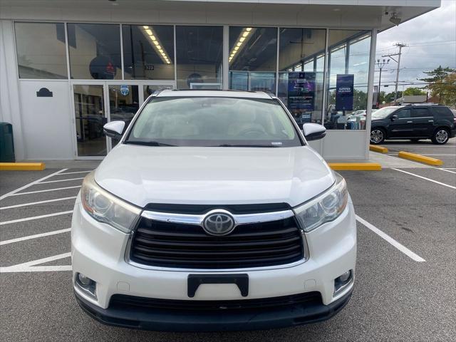 used 2014 Toyota Highlander car, priced at $19,955