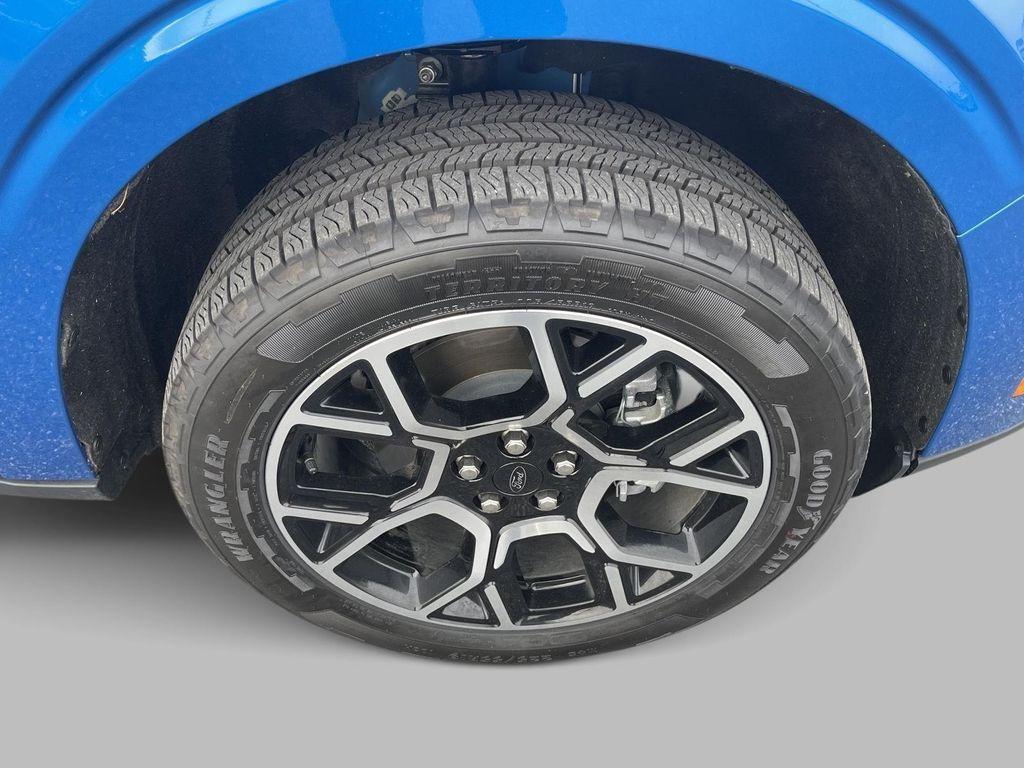 used 2025 Ford Maverick car, priced at $34,987