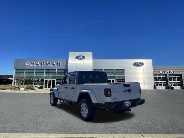 used 2023 Jeep Gladiator car, priced at $35,409