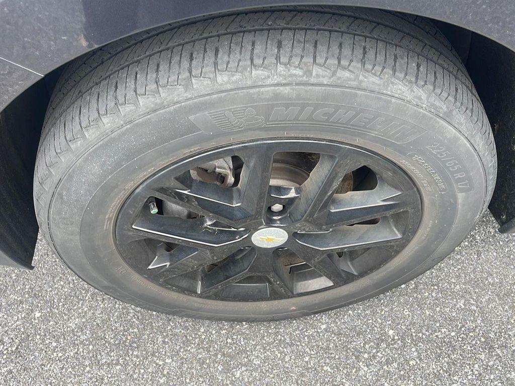 used 2022 Chevrolet Equinox car, priced at $14,754