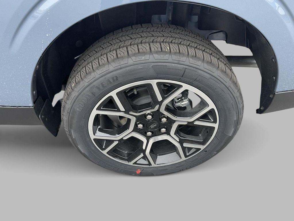 new 2025 Ford Maverick car, priced at $41,550