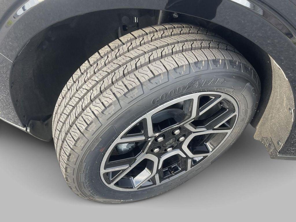 new 2025 Ford Maverick car, priced at $37,181