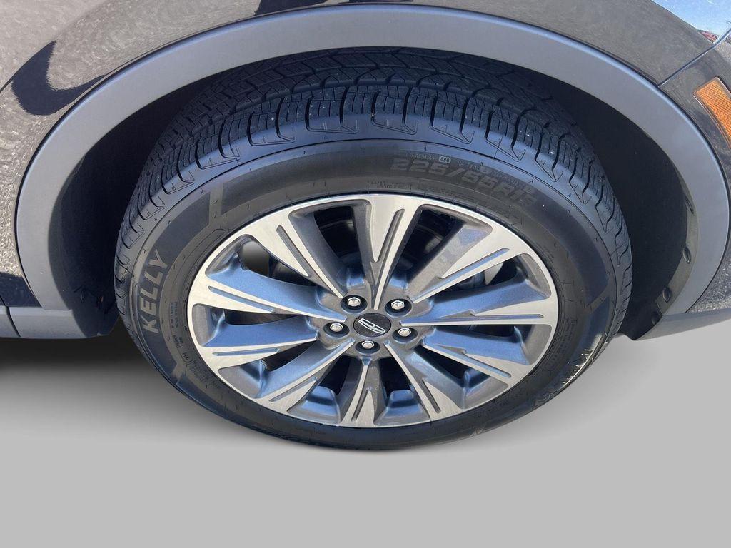 used 2022 Lincoln Corsair car, priced at $30,984