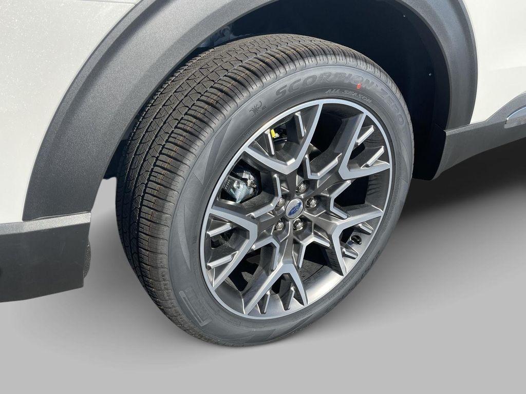 new 2025 Ford Explorer car, priced at $60,840