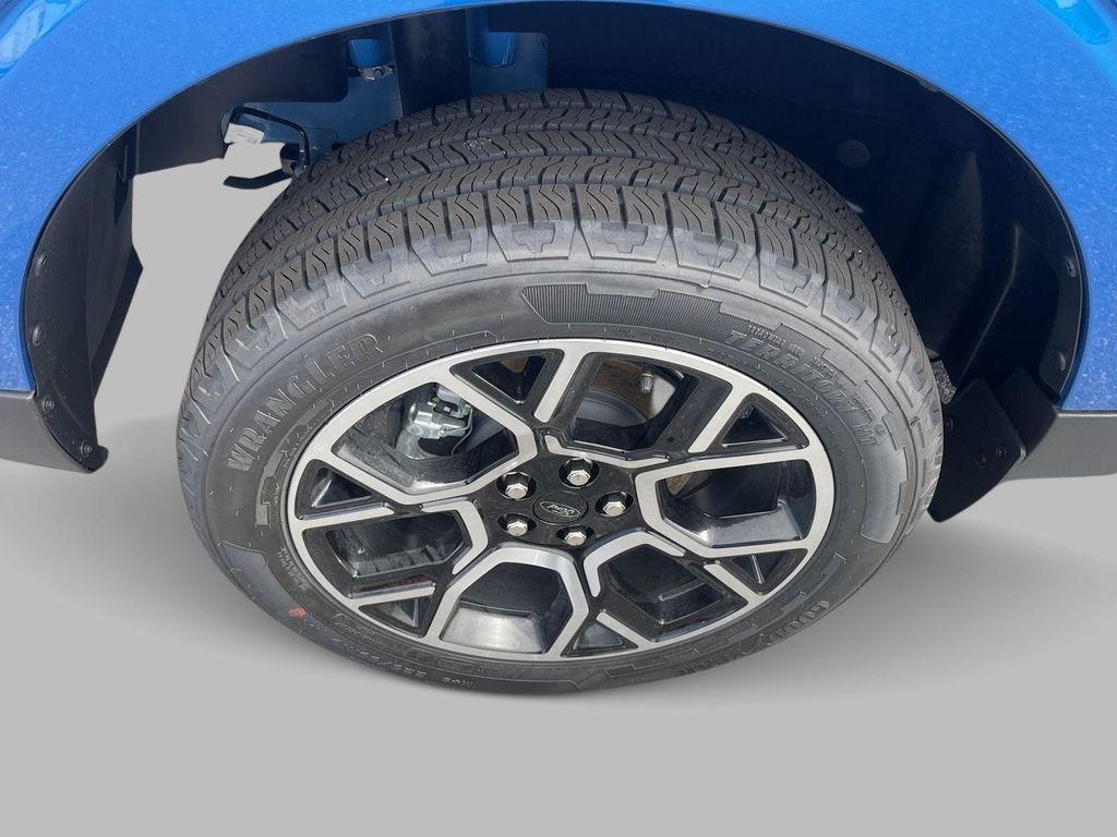 new 2025 Ford Maverick car, priced at $34,801