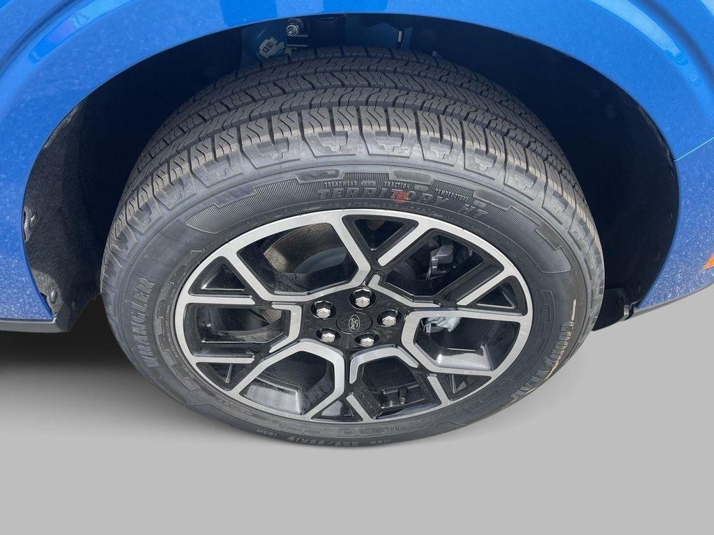 new 2025 Ford Maverick car, priced at $34,801