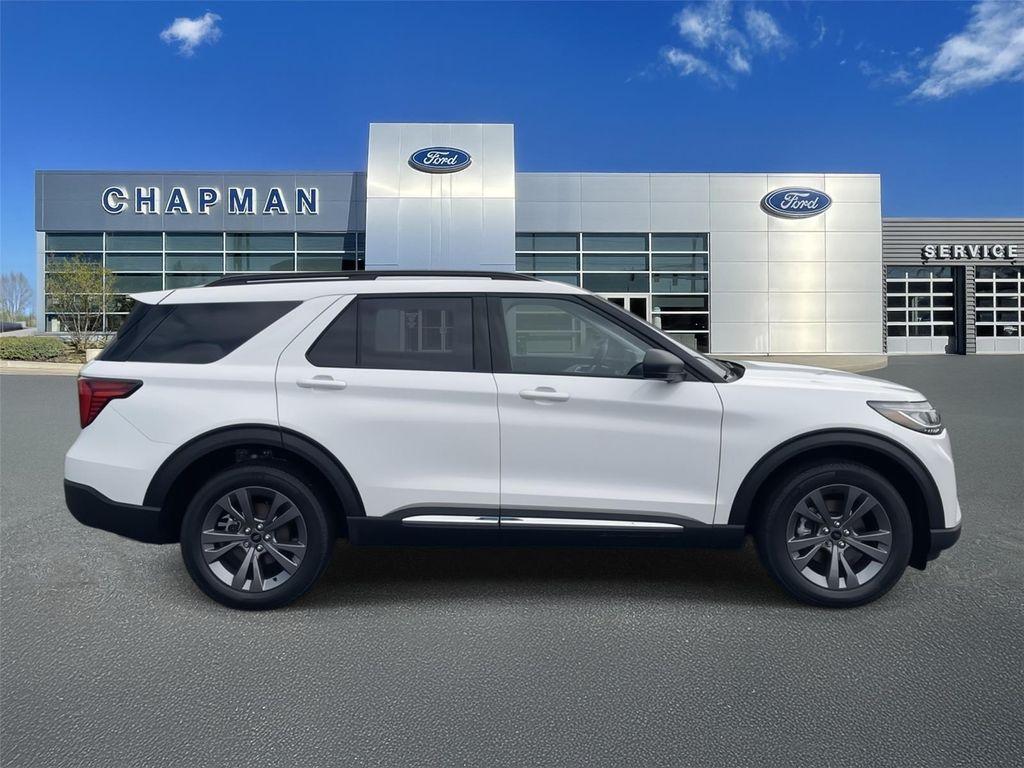 new 2025 Ford Explorer car, priced at $47,677