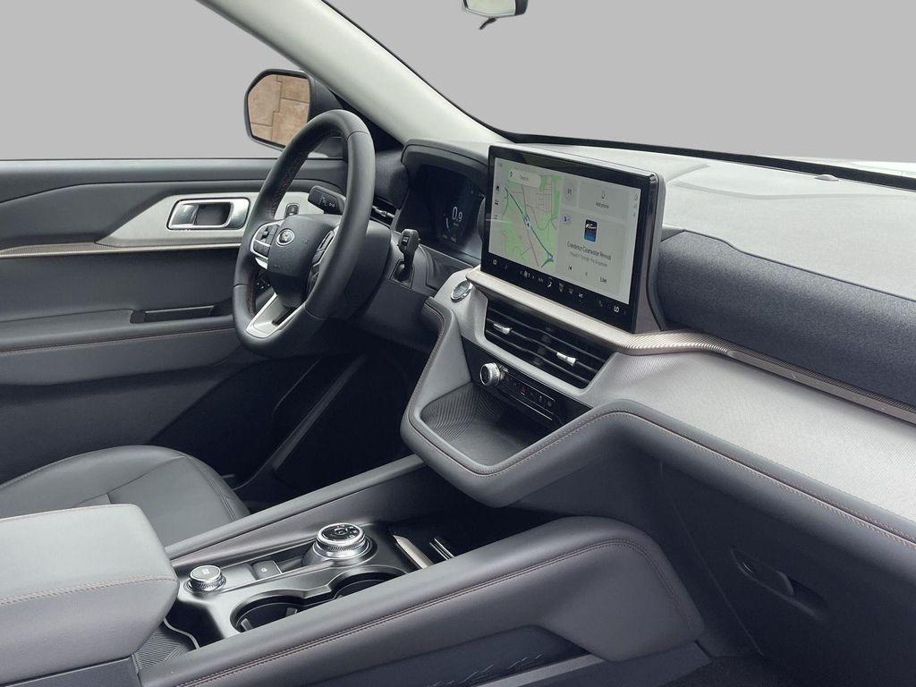 new 2025 Ford Explorer car, priced at $47,677